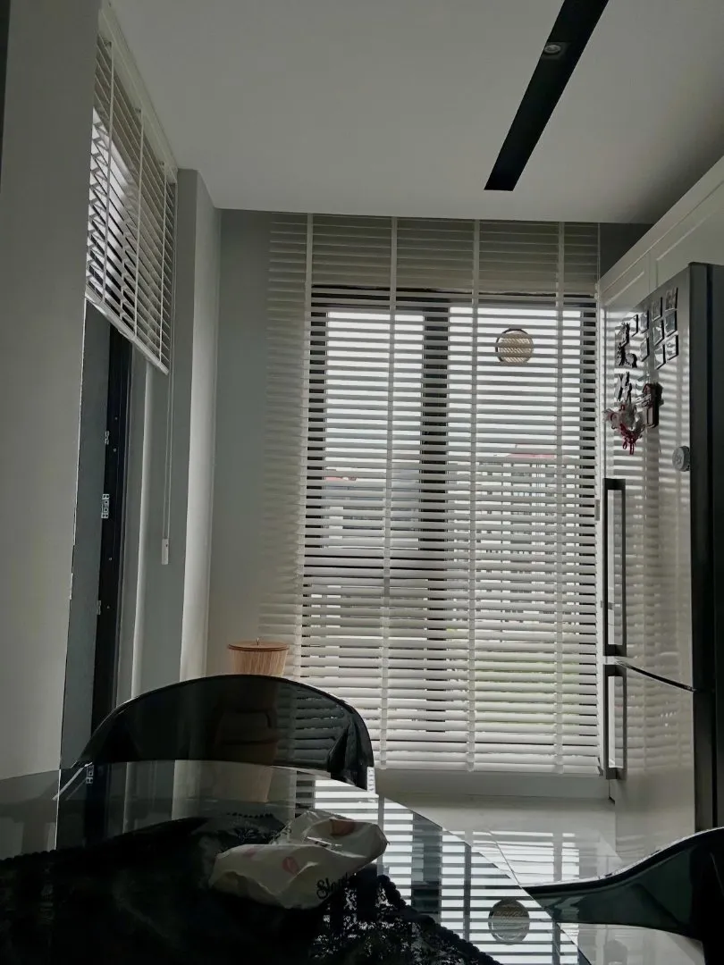Duvar kağıdı uygulaması — Perdeci Uğur Samsun
